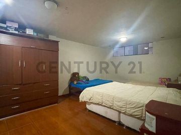 Se Vende Casa de 3 Pisos Ubicada en San Martin de Porres