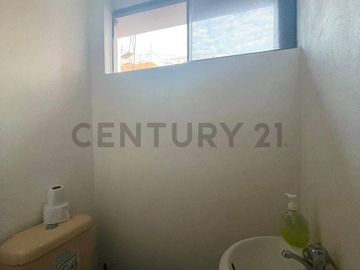 Se Vende Casa de 3 Pisos Ubicada en San Martin de Porres