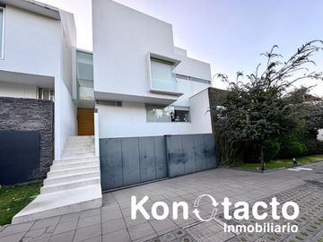 CASA EN VENTA EN LOMAS DEL PEDREGAL, TITANIO, TLALPAN