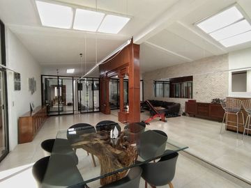 Elegante Residencia en Venta en Club de Golf Las Fuentes, Puebla