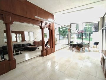 Elegante Residencia en Venta en Club de Golf Las Fuentes, Puebla