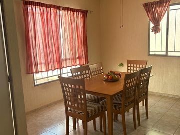 Linda casa en renta, una sola planta, Fracc las américas