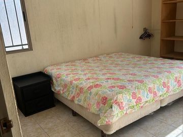 Linda casa en renta, una sola planta, Fracc las américas