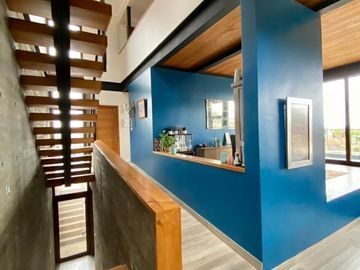 Venta Casa Moderna en condominio, Mantagua