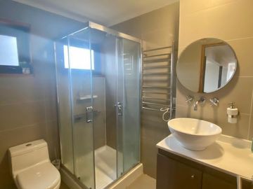 Venta Casa Moderna en condominio, Mantagua