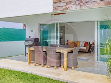 Encantadora Casa en venta en Lomas de Cocoyoc