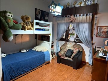 Casa 3 Ambientes con cochera pasante