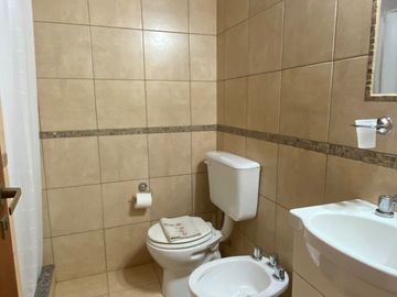 PH en venta de 1 dormitorio c/ cochera en San José