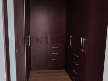 VENDO CASA INDEPENDIENTE EN LOS CHILLOS