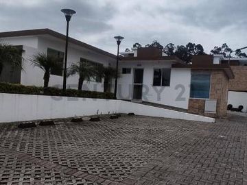 VENDO CASA INDEPENDIENTE EN LOS CHILLOS