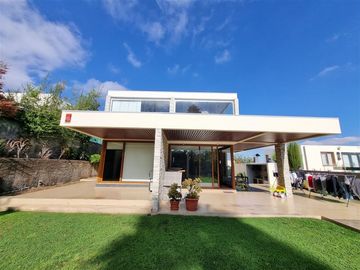 Casa en Venta en Alvaro Casanova