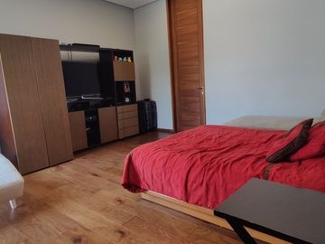 ESPECTACULAR CASA EN CERRADA A LA VENTA BOSQUES DE LAS LOMAS (V)