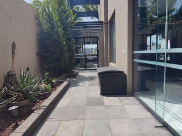 ESPECTACULAR CASA EN CERRADA A LA VENTA BOSQUES DE LAS LOMAS (V)
