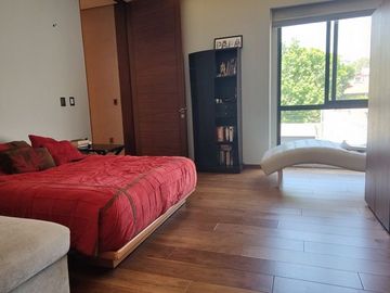 ESPECTACULAR CASA EN CERRADA A LA VENTA BOSQUES DE LAS LOMAS (V)
