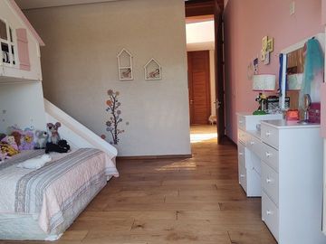 ESPECTACULAR CASA EN CERRADA A LA VENTA BOSQUES DE LAS LOMAS (V)