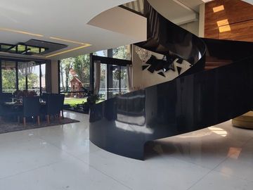 ESPECTACULAR CASA EN CERRADA A LA VENTA BOSQUES DE LAS LOMAS (V)