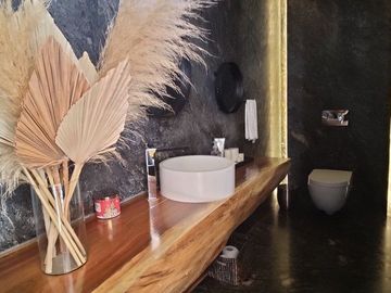 ESPECTACULAR CASA EN CERRADA A LA VENTA BOSQUES DE LAS LOMAS (V)