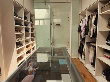 ESPECTACULAR CASA EN CERRADA A LA VENTA BOSQUES DE LAS LOMAS (V)