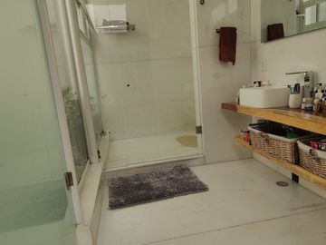 ESPECTACULAR CASA EN CERRADA A LA VENTA BOSQUES DE LAS LOMAS (V)