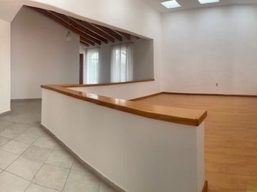 CASA EN VENTA EN VISTA REAL CORREGIDORA