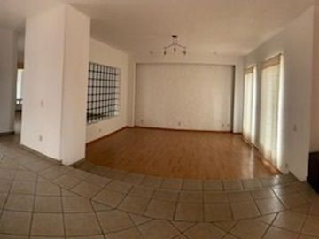 CASA EN VENTA EN VISTA REAL CORREGIDORA