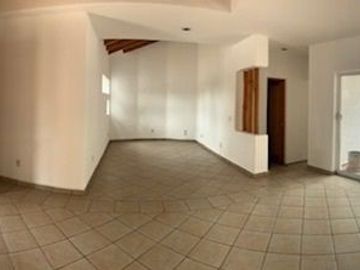 CASA EN VENTA EN VISTA REAL CORREGIDORA