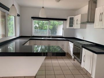 CASA EN VENTA EN VISTA REAL CORREGIDORA