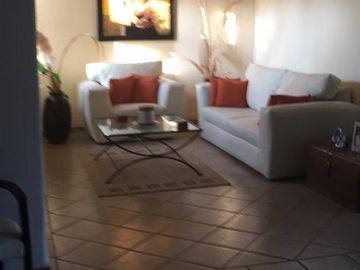 CASA EN VENTA EN VISTA REAL CORREGIDORA