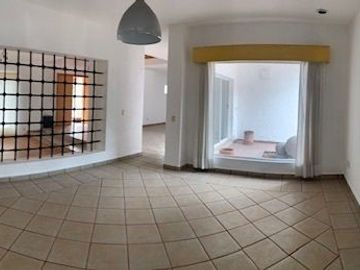 CASA EN VENTA EN VISTA REAL CORREGIDORA