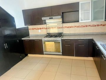 SE VENDE CASA EN TOSCANA TOLUCA SALIDA RAPIDA CDMX