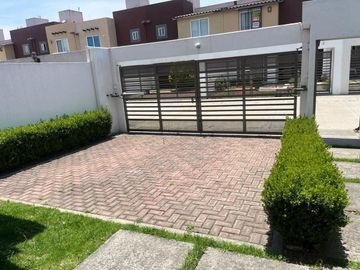 SE VENDE CASA EN TOSCANA TOLUCA SALIDA RAPIDA CDMX