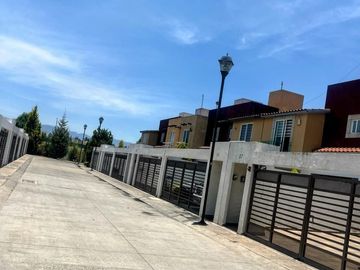 SE VENDE CASA EN TOSCANA TOLUCA SALIDA RAPIDA CDMX