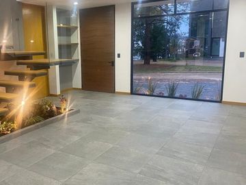 CASA EN VENTA FRACC. EL OLIVAR ALTOZANO