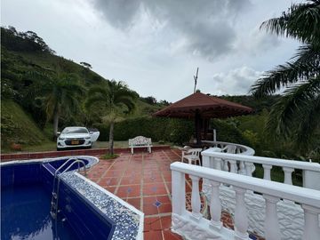 ¡PRECIO DE OPORTUNIDAD! VENDO HERMOSA FINCA EN COCORN