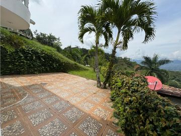 ¡PRECIO DE OPORTUNIDAD! VENDO HERMOSA FINCA EN COCORN