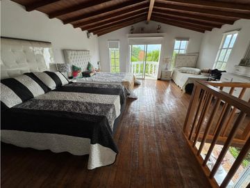 ¡PRECIO DE OPORTUNIDAD! VENDO HERMOSA FINCA EN COCORN
