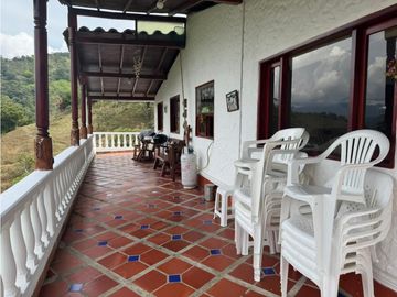 ¡PRECIO DE OPORTUNIDAD! VENDO HERMOSA FINCA EN COCORN