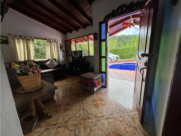 ¡PRECIO DE OPORTUNIDAD! VENDO HERMOSA FINCA EN COCORN