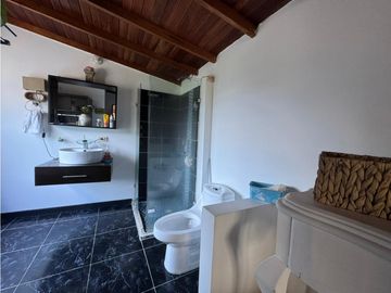 ¡PRECIO DE OPORTUNIDAD! VENDO HERMOSA FINCA EN COCORN