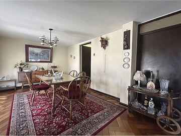 GRAN OPORTUNIDAD, VENTA CASA EN LAS CONDES