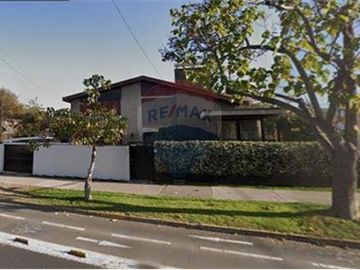 GRAN OPORTUNIDAD, VENTA CASA EN LAS CONDES