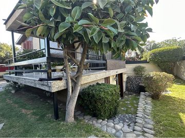 GRAN OPORTUNIDAD, VENTA CASA EN LAS CONDES