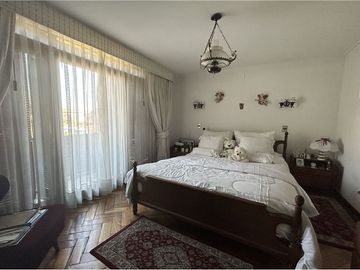 GRAN OPORTUNIDAD, VENTA CASA EN LAS CONDES