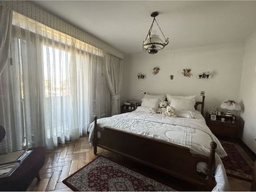 GRAN OPORTUNIDAD, VENTA CASA EN LAS CONDES