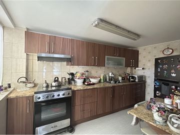 GRAN OPORTUNIDAD, VENTA CASA EN LAS CONDES