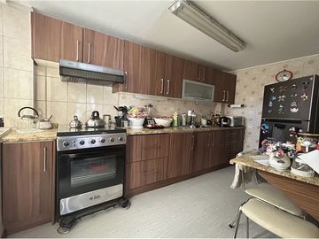GRAN OPORTUNIDAD, VENTA CASA EN LAS CONDES