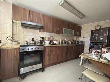 GRAN OPORTUNIDAD, VENTA CASA EN LAS CONDES