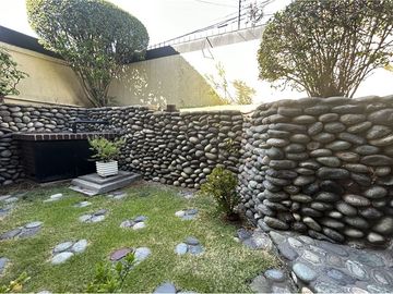 GRAN OPORTUNIDAD, VENTA CASA EN LAS CONDES