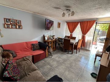 CASA CERCA DEL METRO DEL SOL