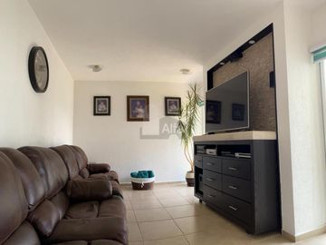 Casa en venta, Metepec, Excelente residencia en foresta, con ubicación en esquina y en privada